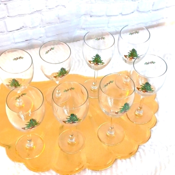 CUTHBERTSON Orignal 11oz Christmas Wine Glasses 1 set Left of 4 For This… - Picture 3 of 9